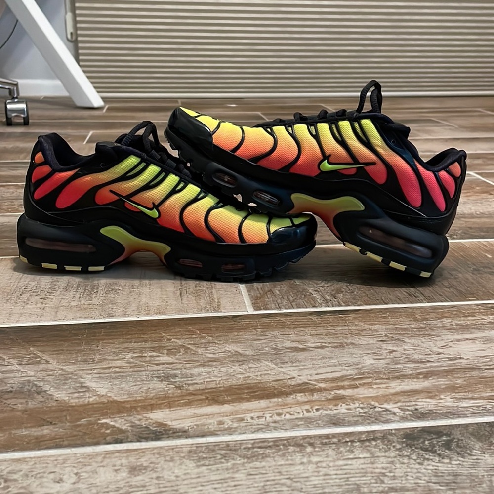!Nike TN Air Max Plus, “Tiger”! Size US 8 Womens